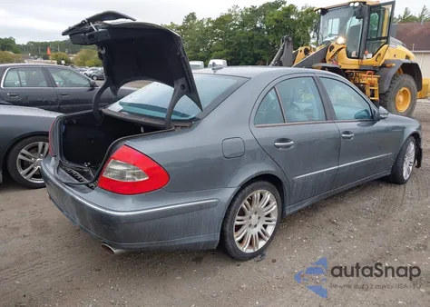 2008 Mercedes-Benz E 350 4Matic z USA, uszkodzony, nr VIN WDBUF87X48B228955